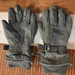 Army Issued Cold/Wet Weather Gloves